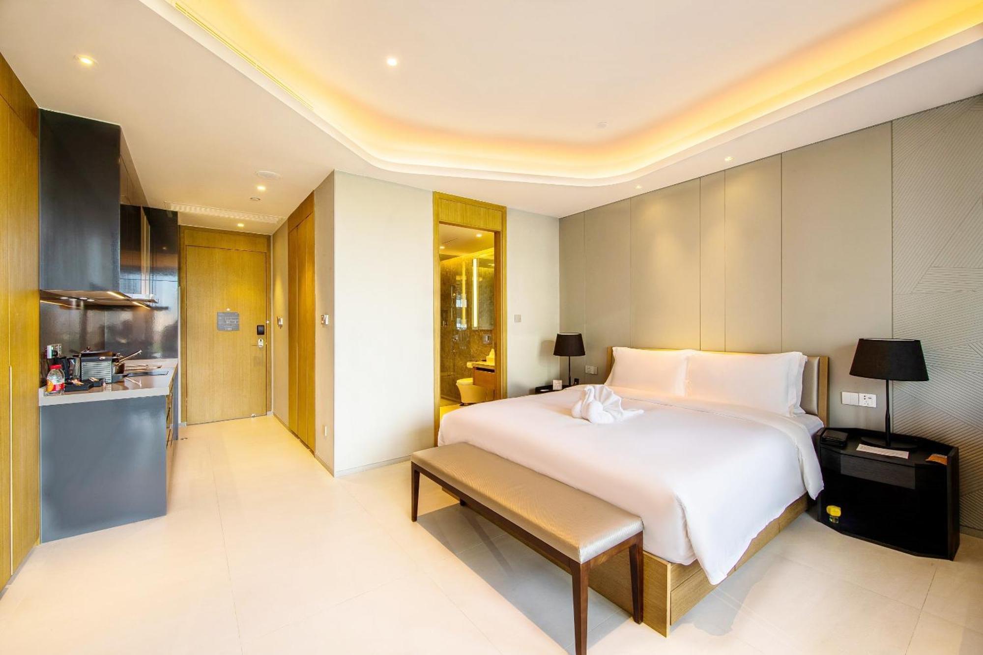 Oakwood Hotel