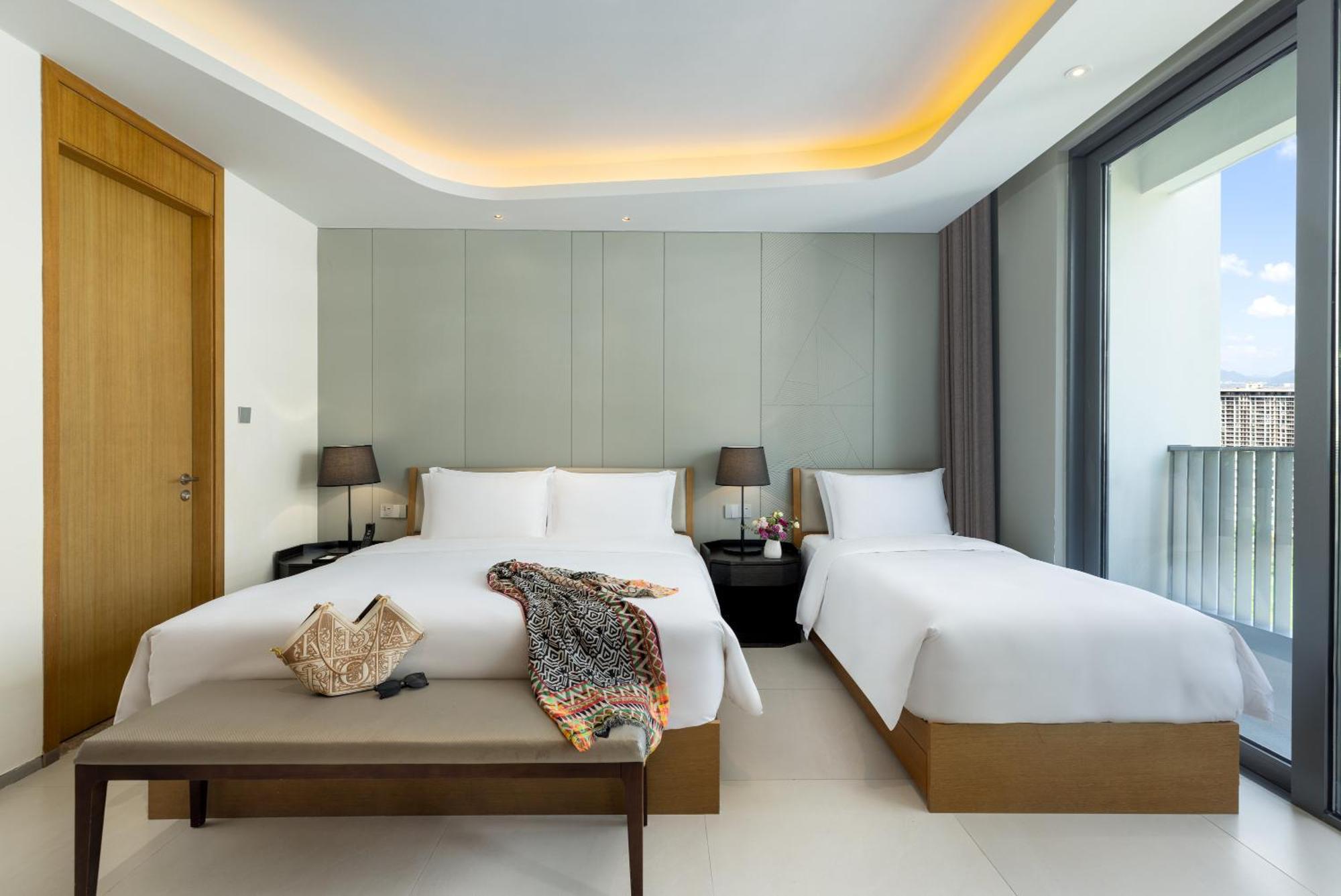 Oakwood Hotel 5*