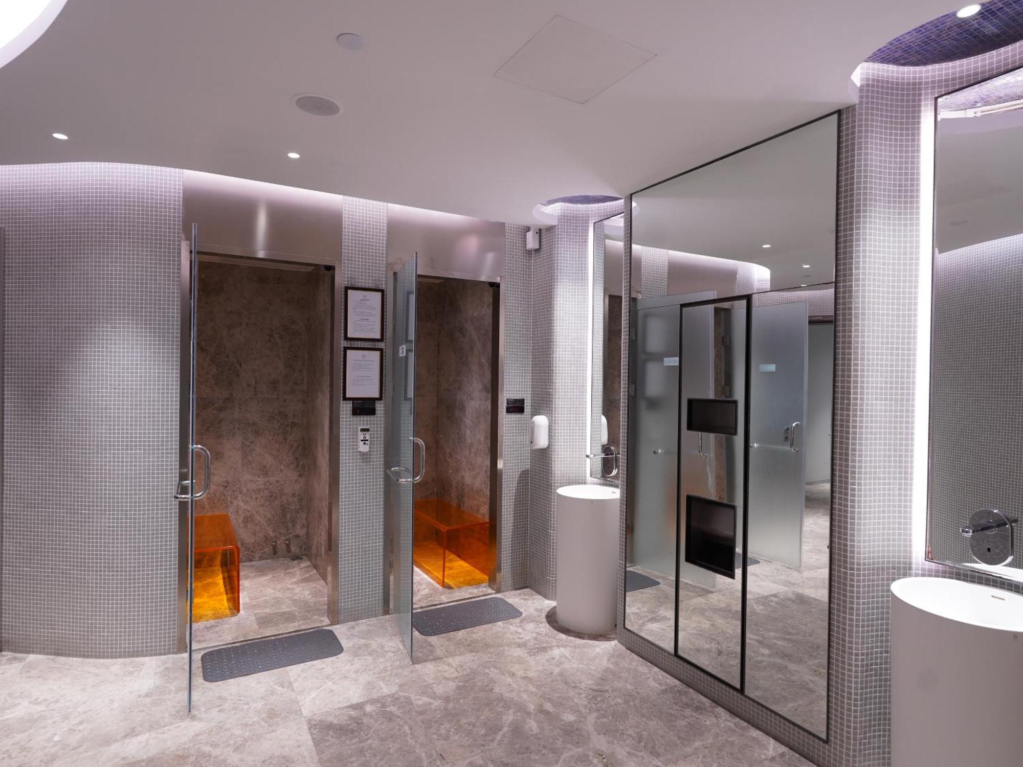 Hotel Oakwood 5*
